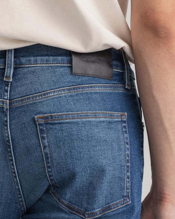 blugi maxen extra slim fit retro shield 888T416 albastru mijlociu spart GANT bărbați